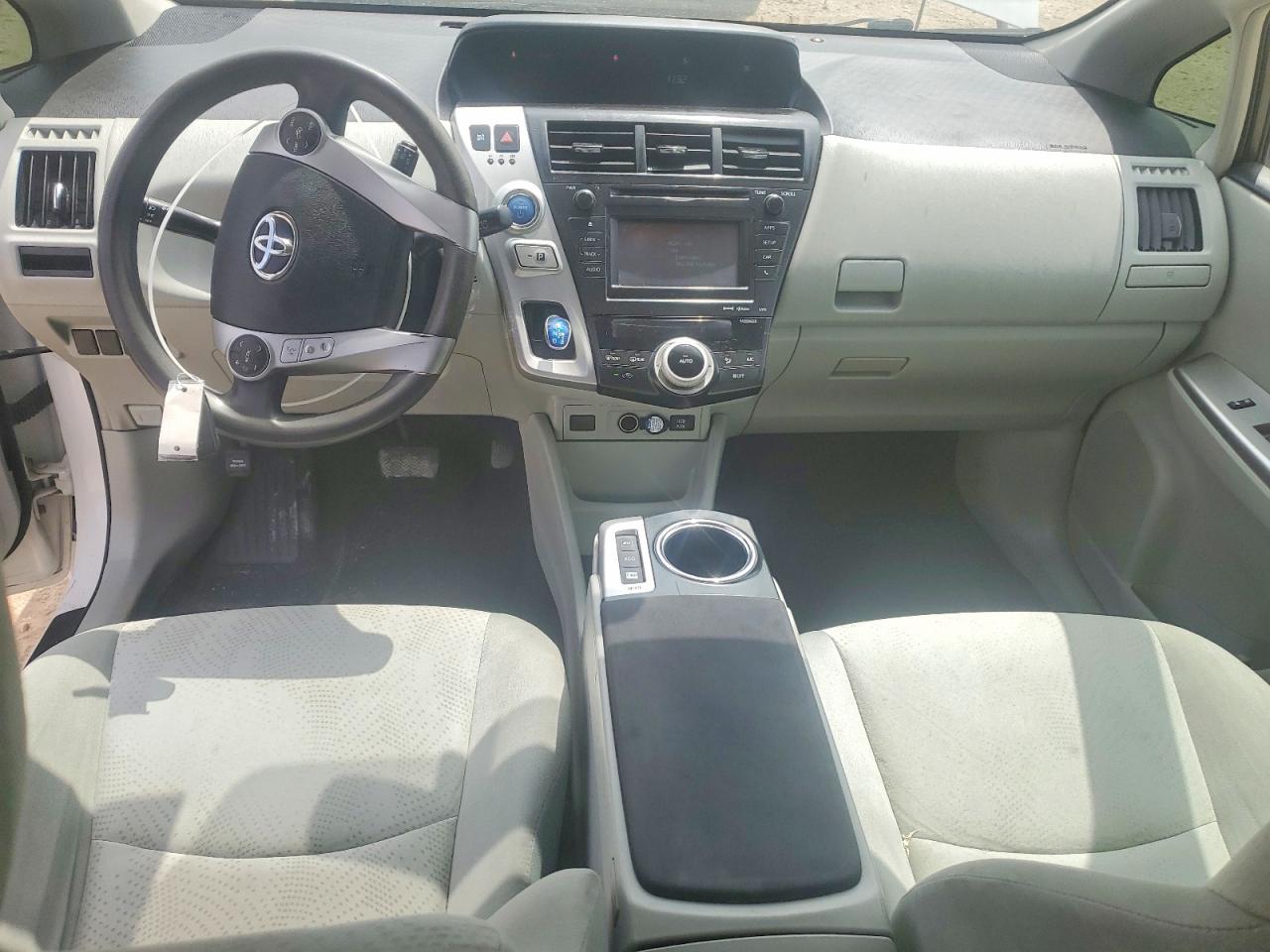 Toyota Prius v Three
