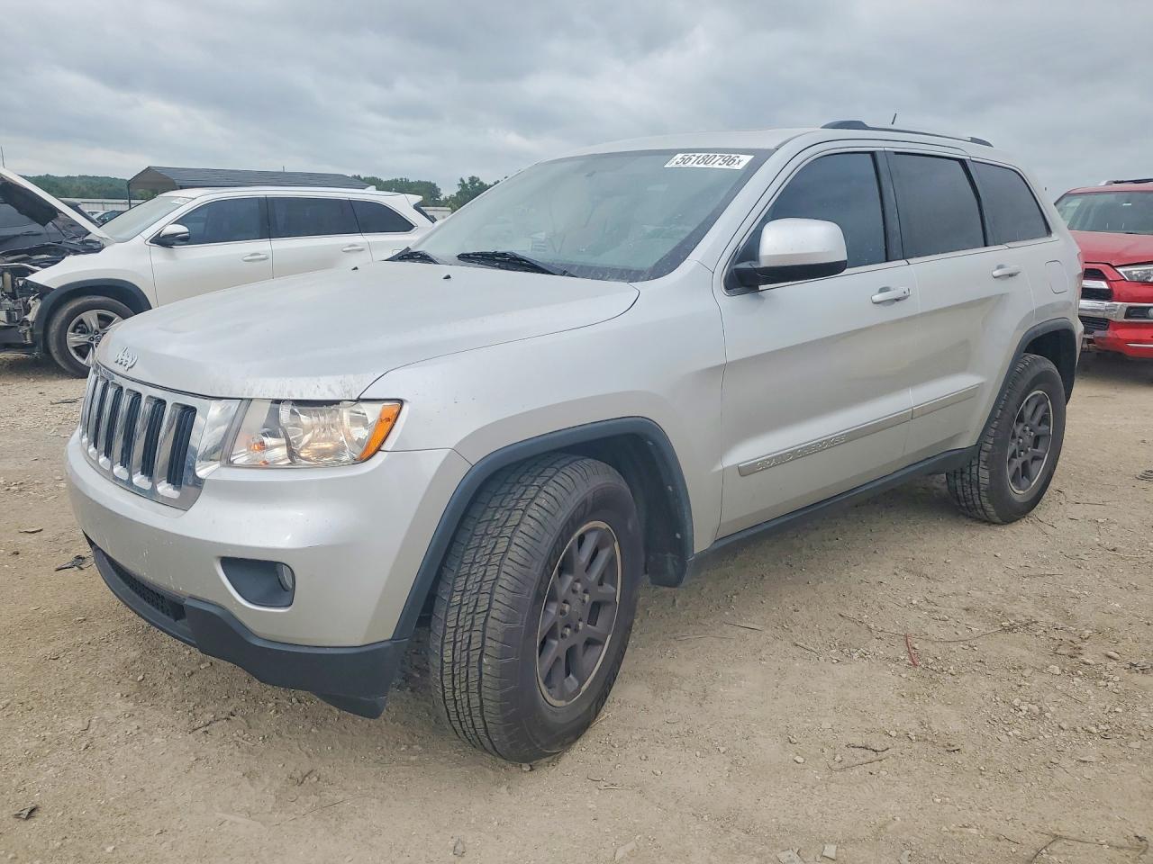 Salvage Jeep Grand Cherokee Image