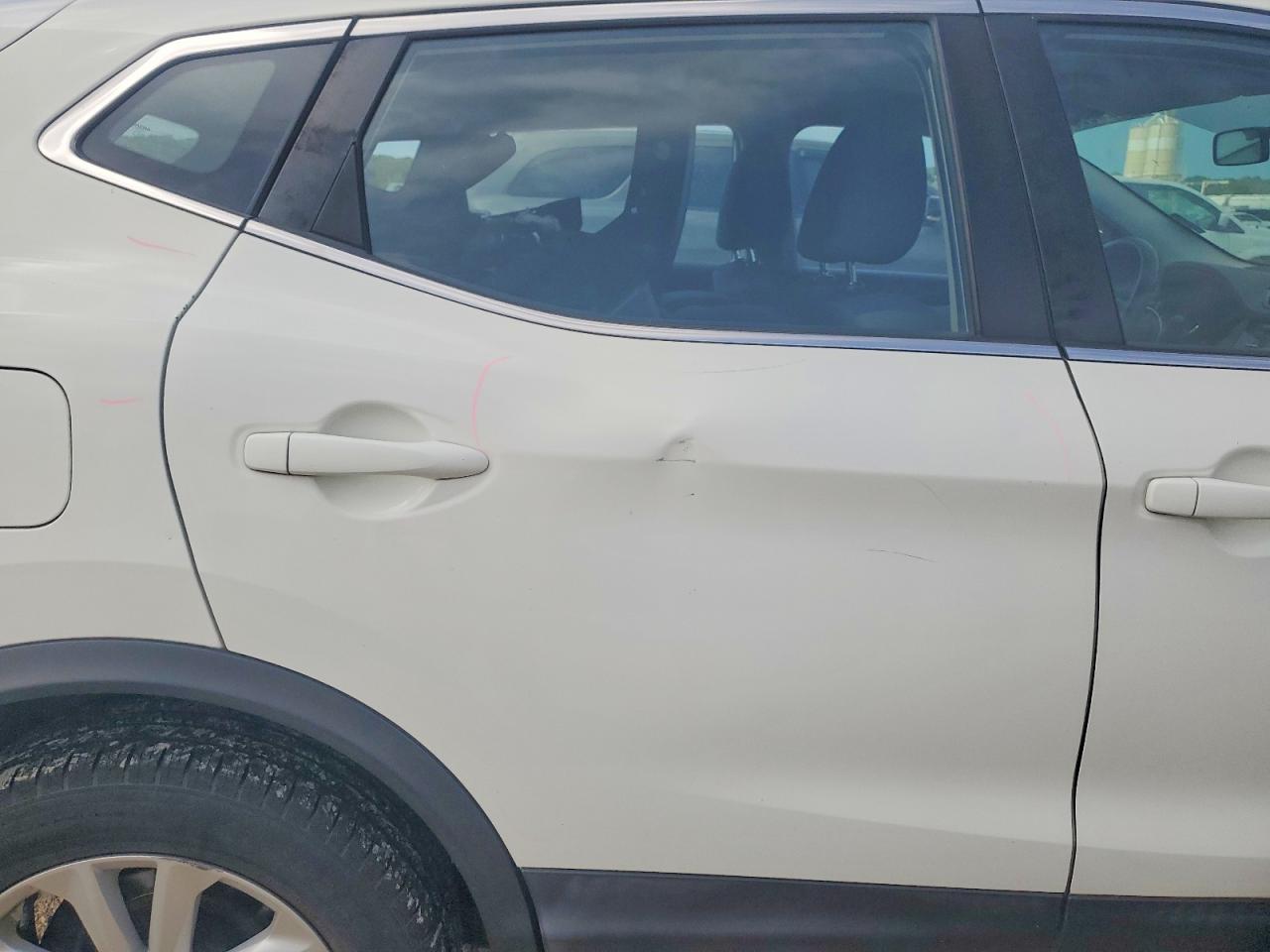 Nissan Rogue S