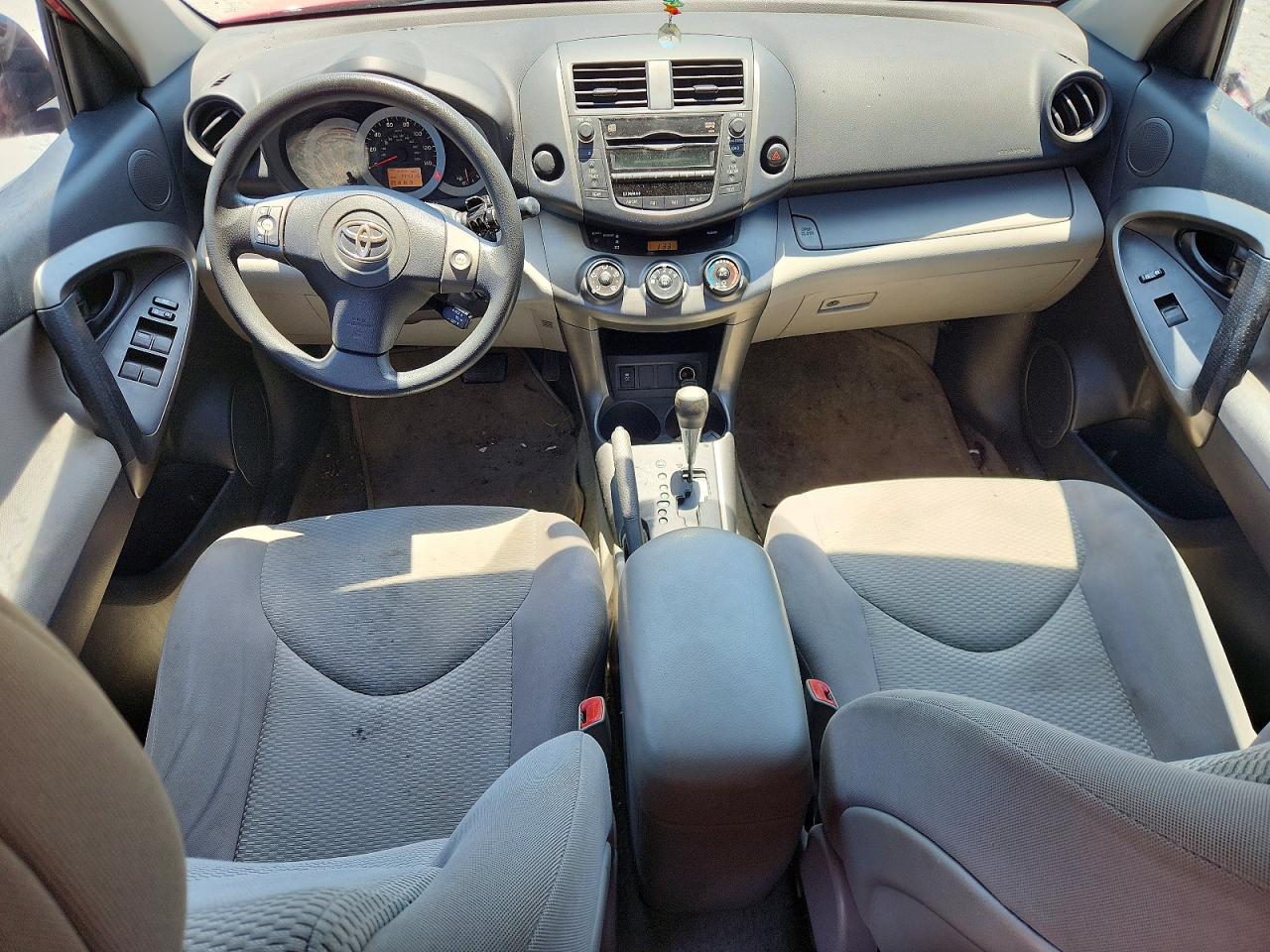 Toyota RAV4 Base