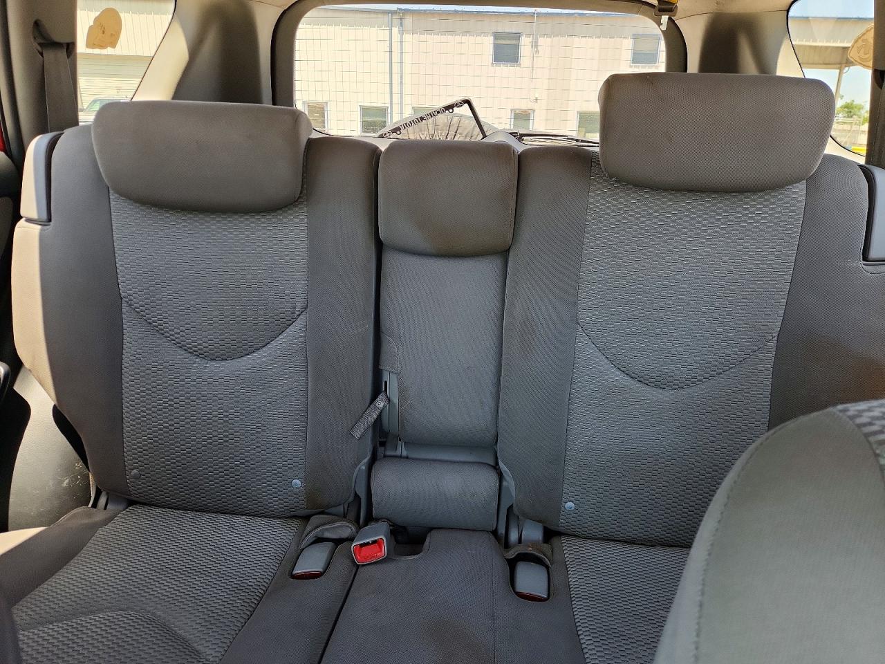 Toyota RAV4 Base