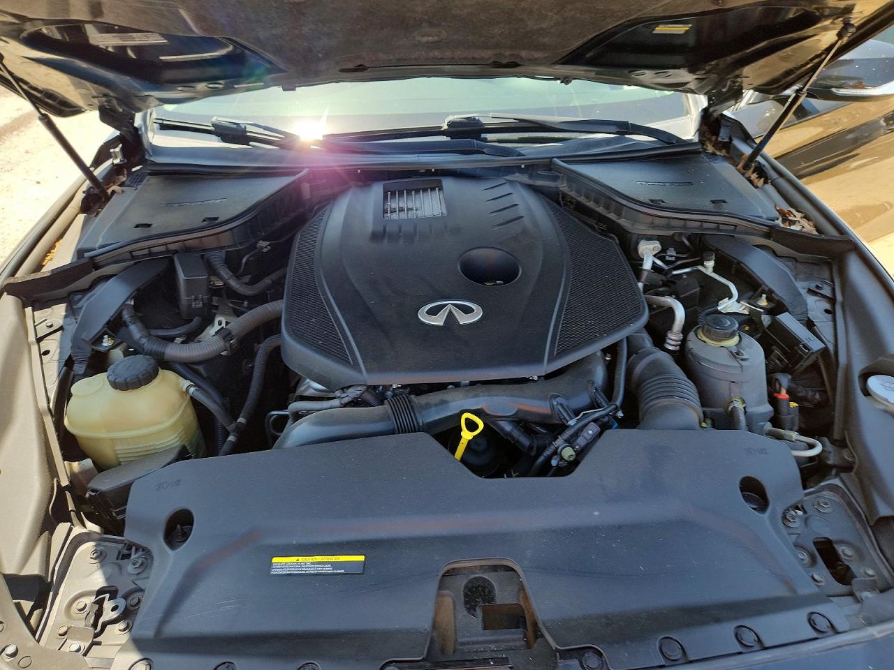 INFINITI Q50 2.0t 2.0t