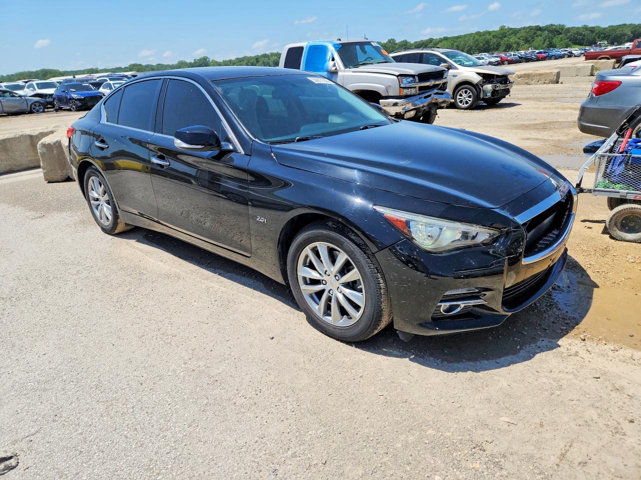 INFINITI Q50 2.0t 2.0t
