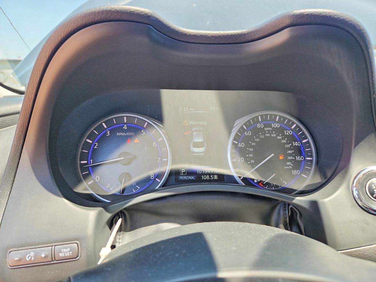 INFINITI Q50 2.0t 2.0t