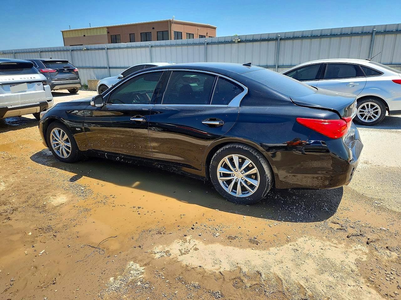 INFINITI Q50 2.0t 2.0t