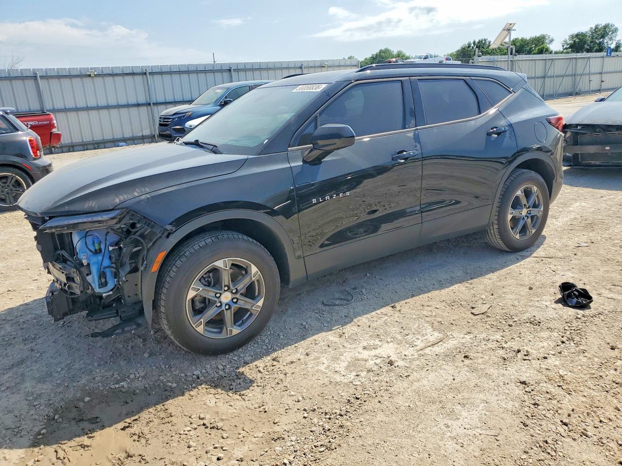 Salvage Chevrolet Blazer Image