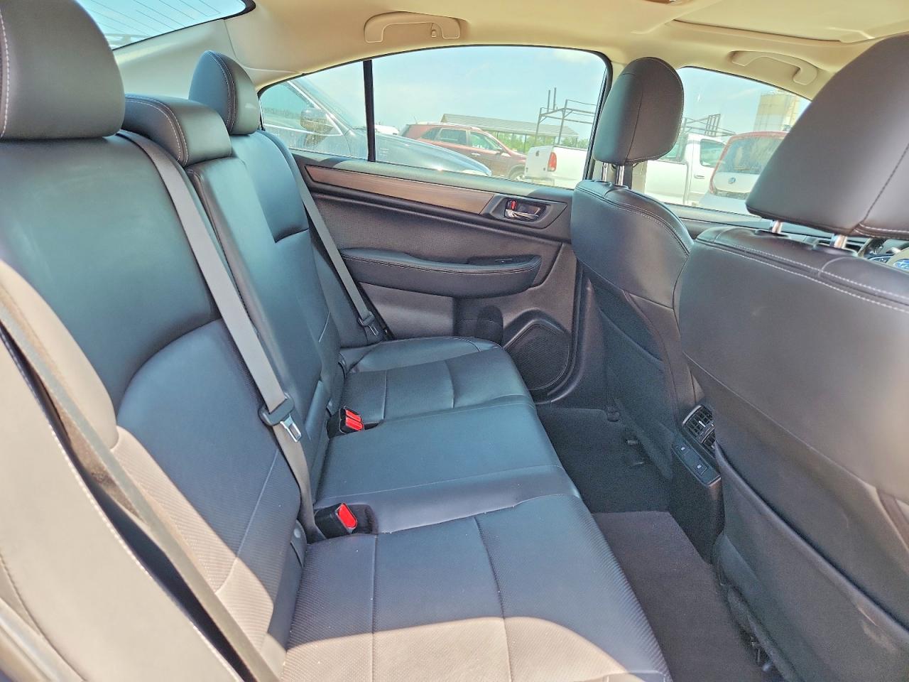 Subaru Legacy 2.5i Limited