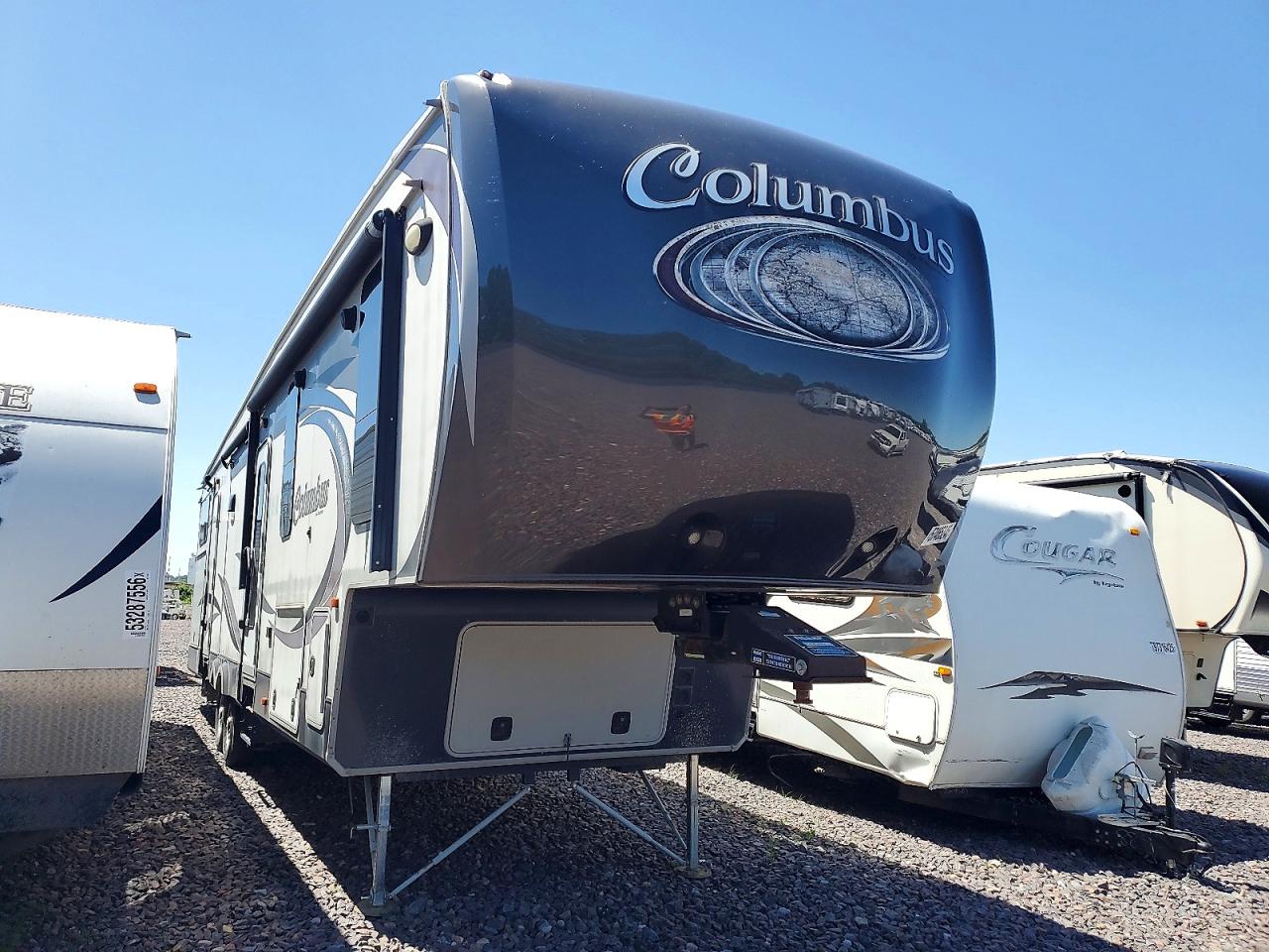 Salvage Colu Camper Image