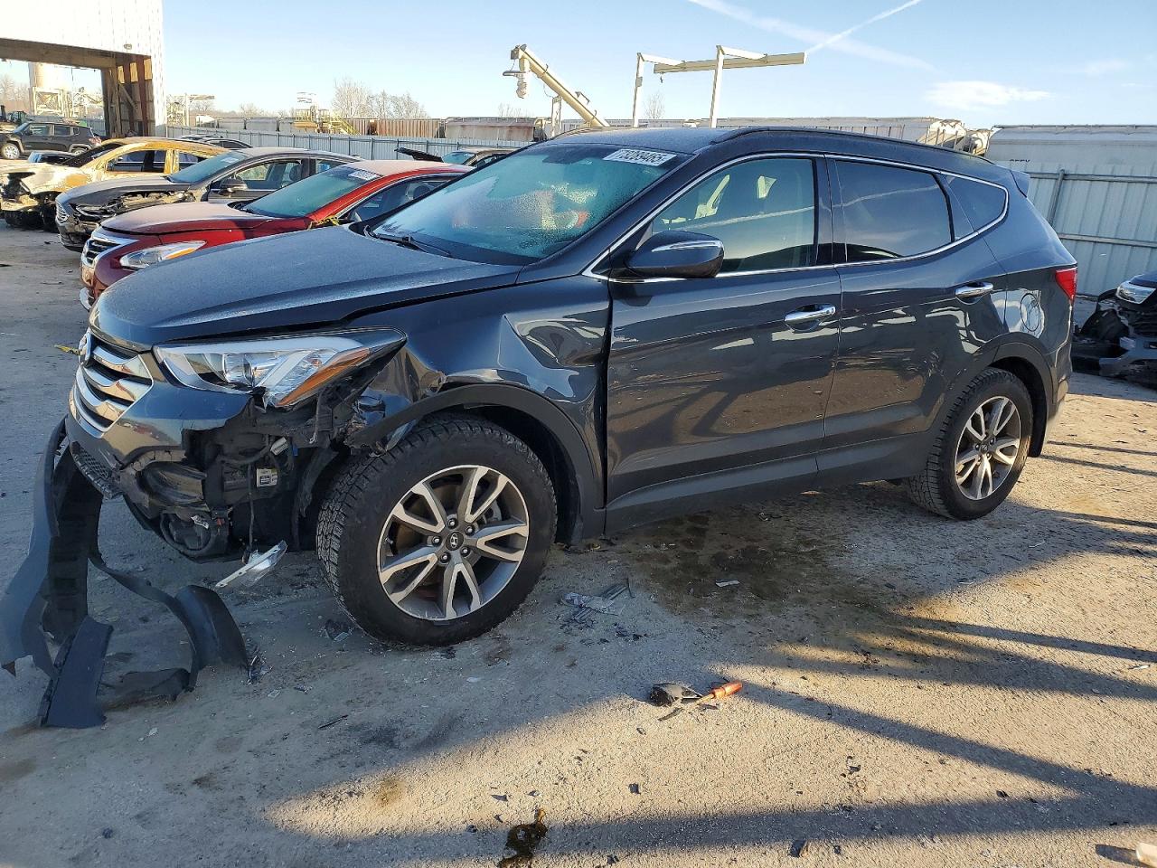 Salvage Hyundai SANTA FE Image