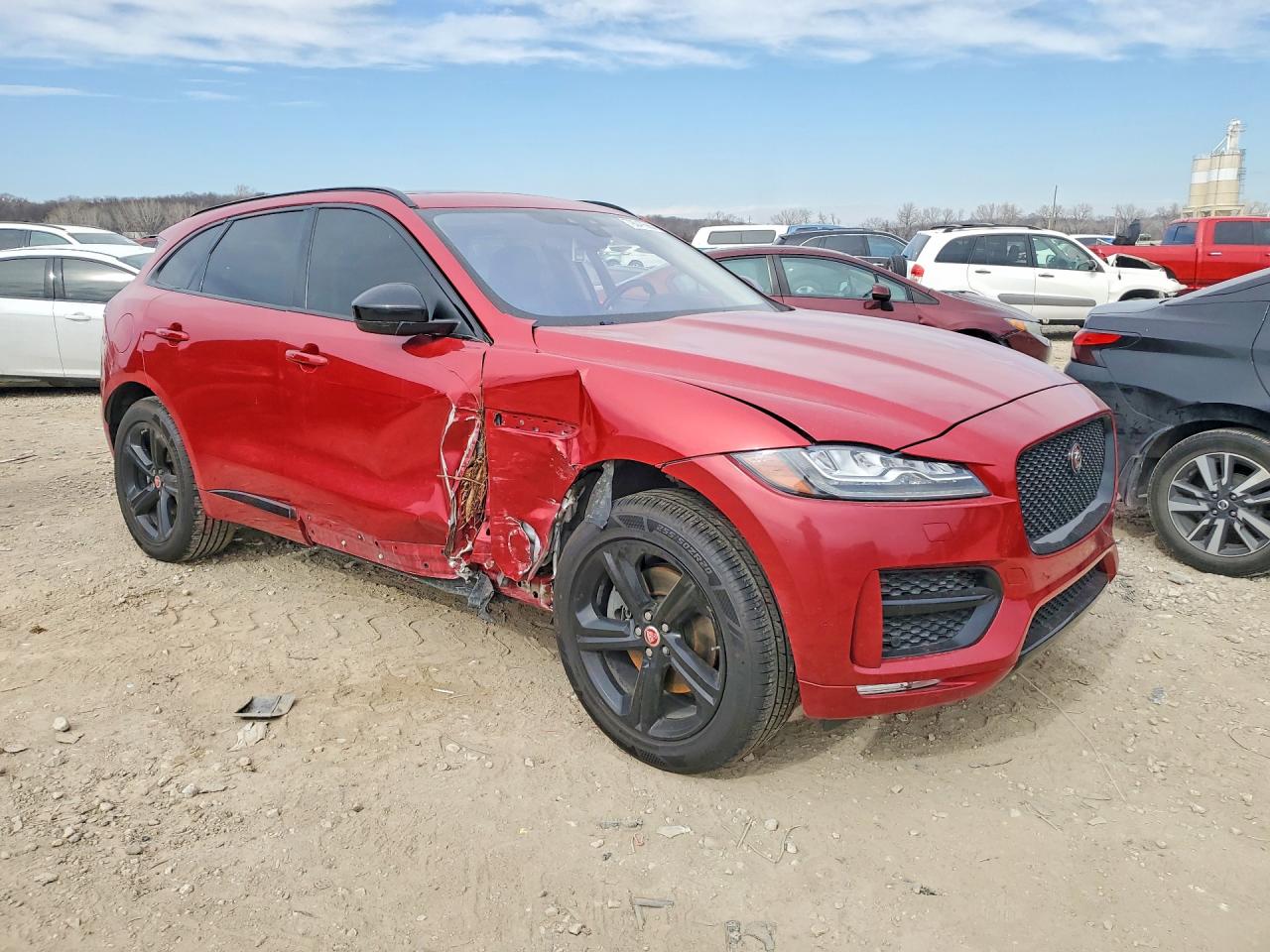 Jaguar F-PACE R - Sport