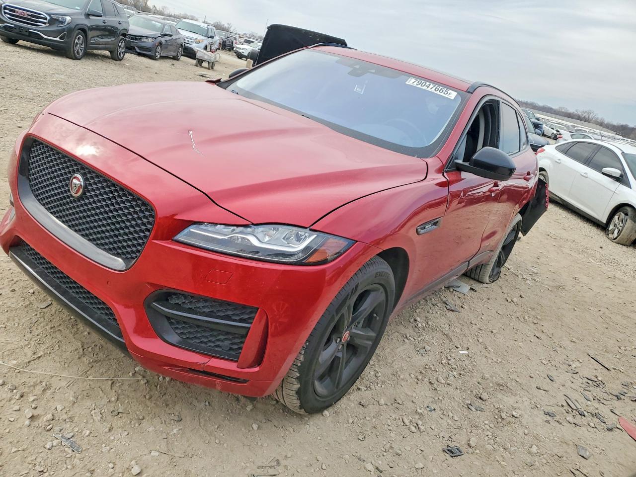 Salvage Jaguar F-PACE Image