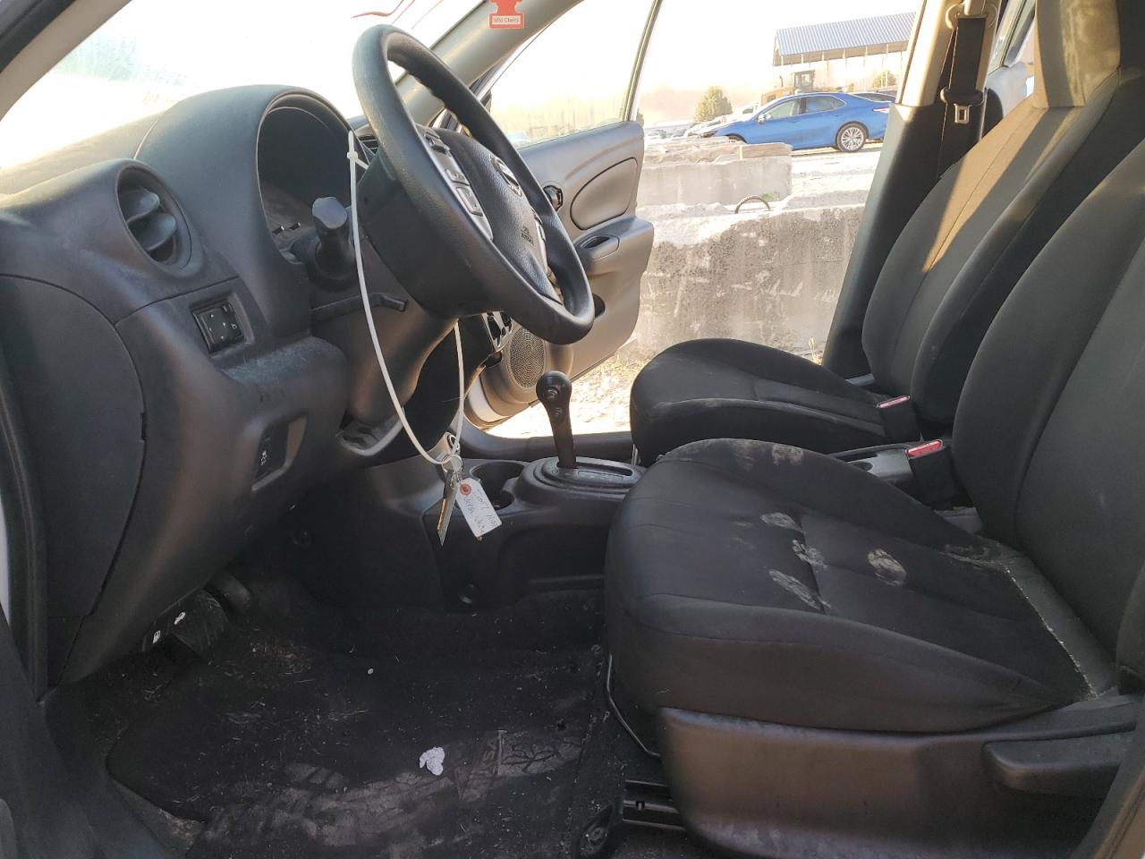 Nissan Versa 1.6 S Plus