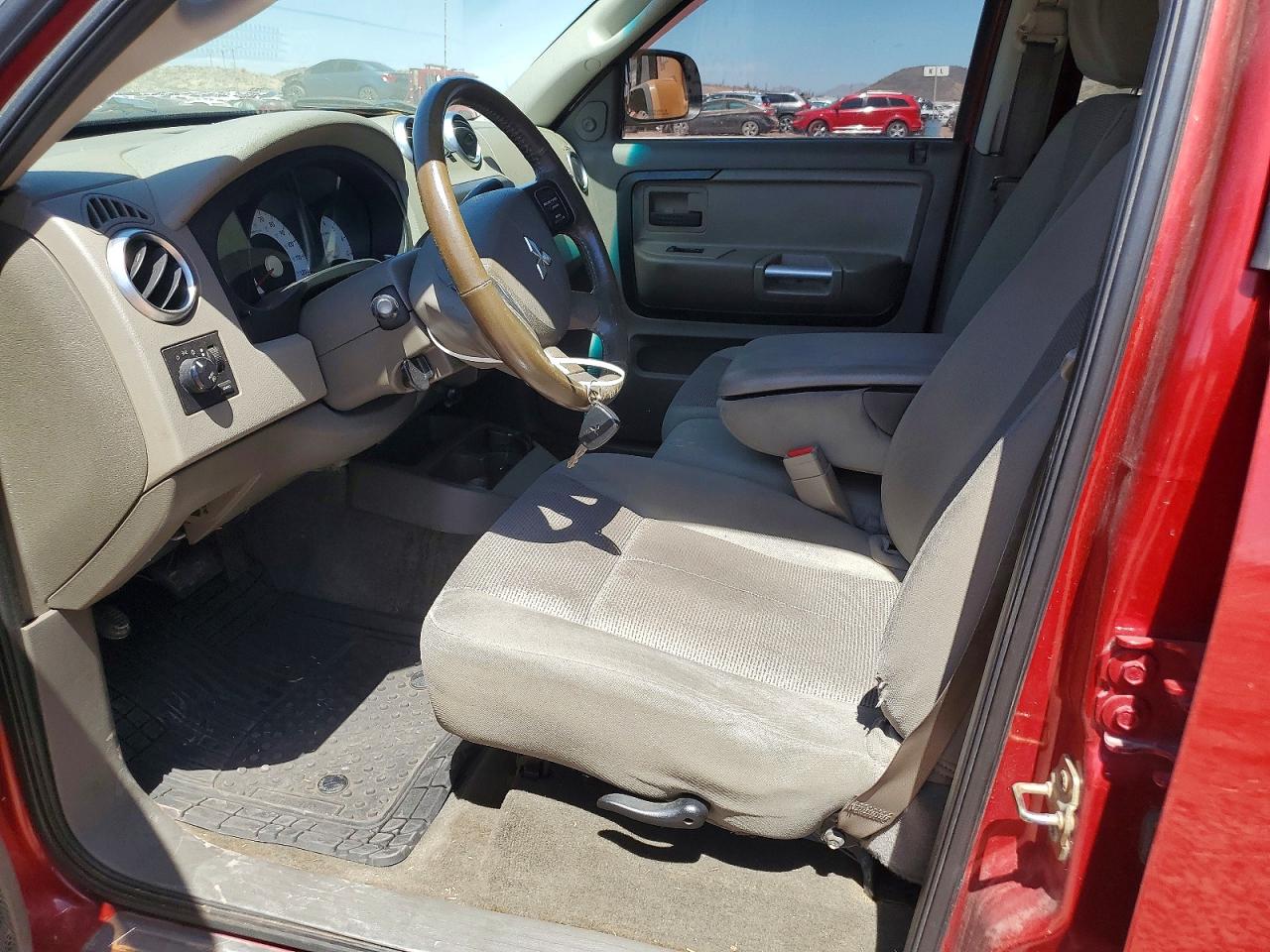 Mitsubishi Raider Durocross