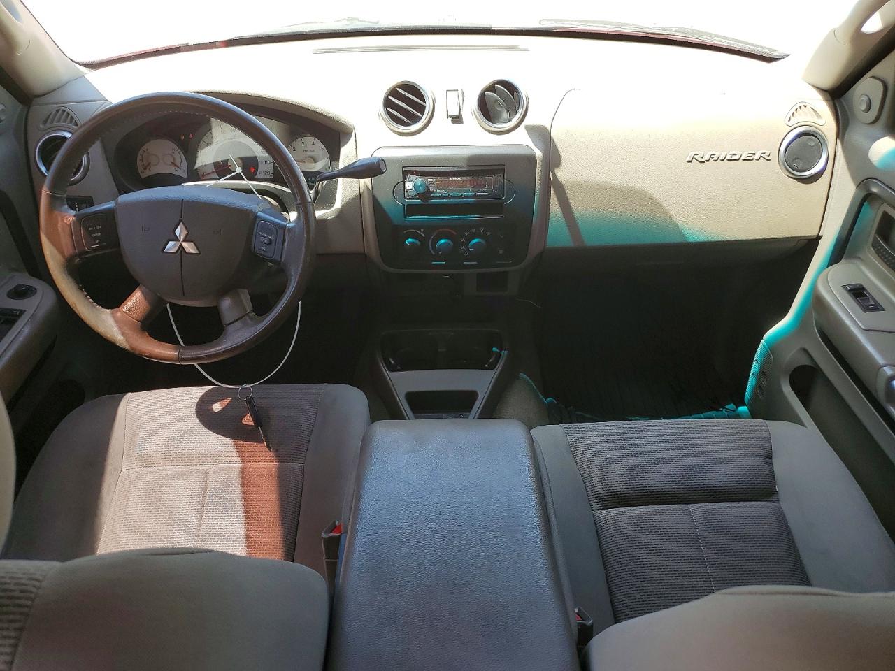 Mitsubishi Raider Durocross