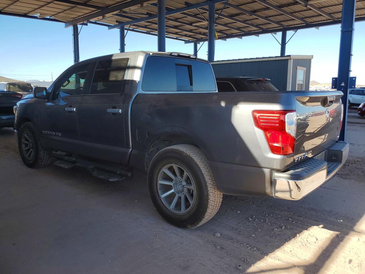 Nissan Titan Sv