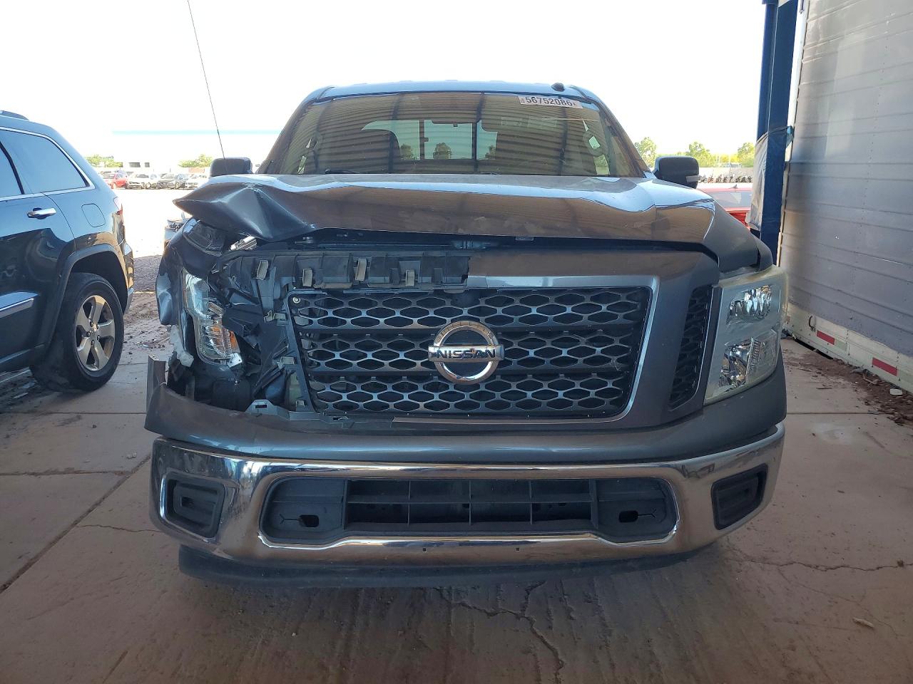Nissan Titan Sv