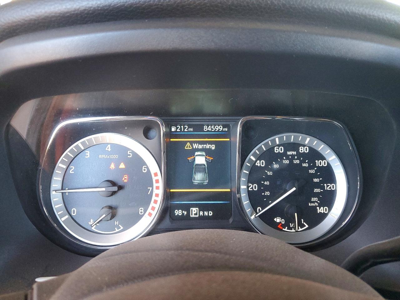 Nissan Titan Sv