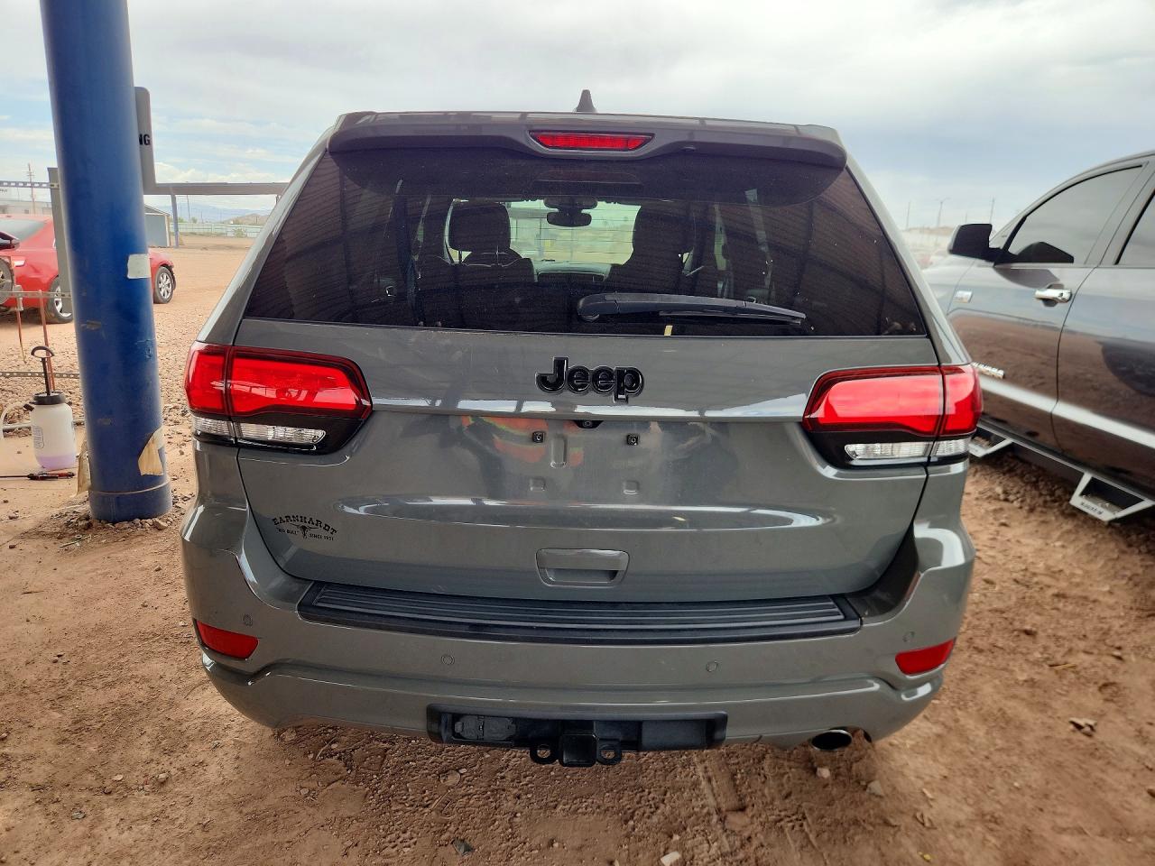 Jeep Grand Cherokee Laredo