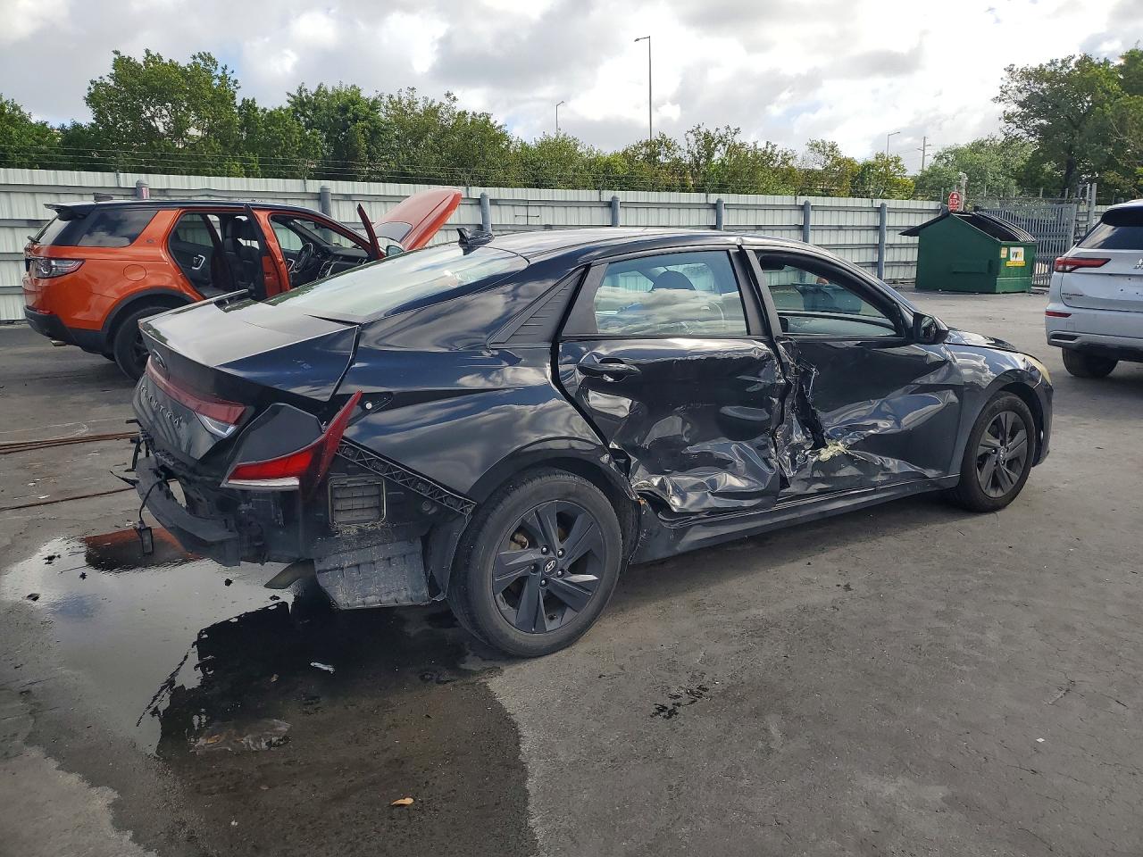 Hyundai ELANTRA Sel