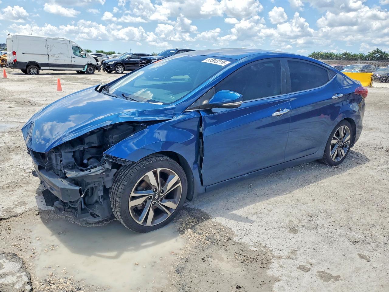 Salvage Hyundai ELANTRA Image