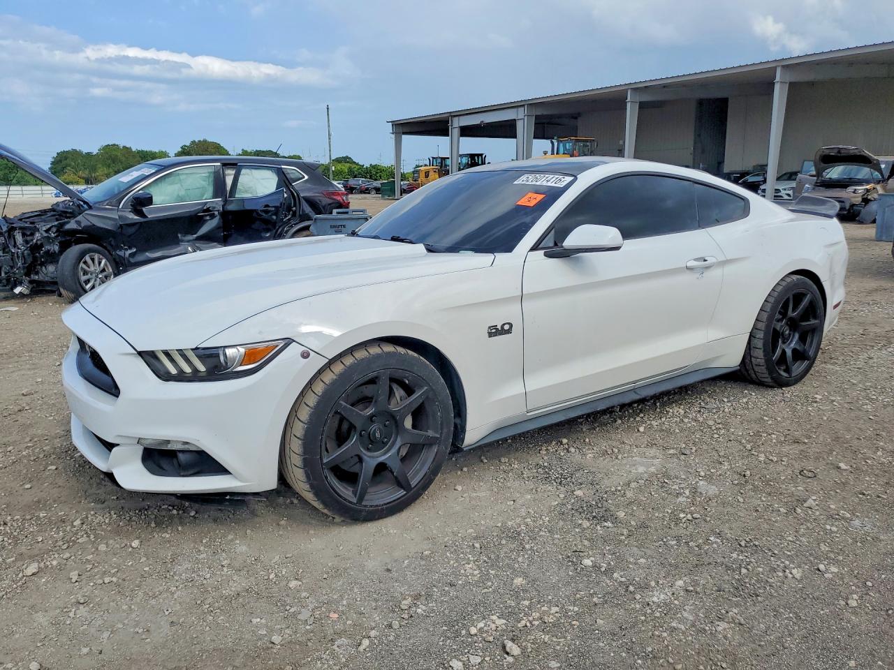 Salvage Ford Mustang Image