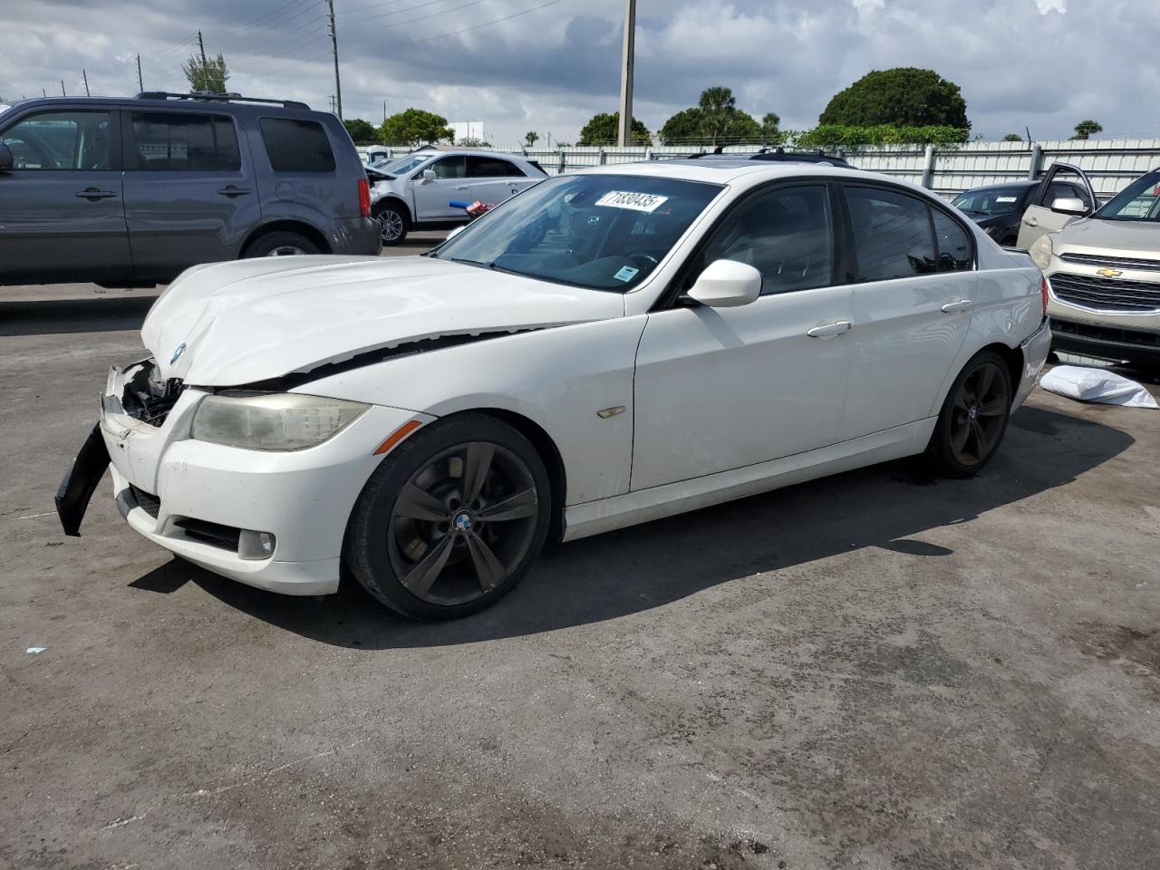 Salvage BMW 3 Series Image