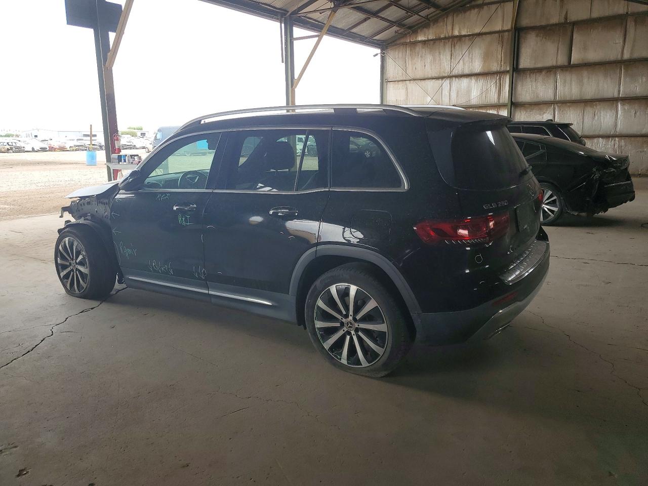 Mercedes-Benz GLB 250