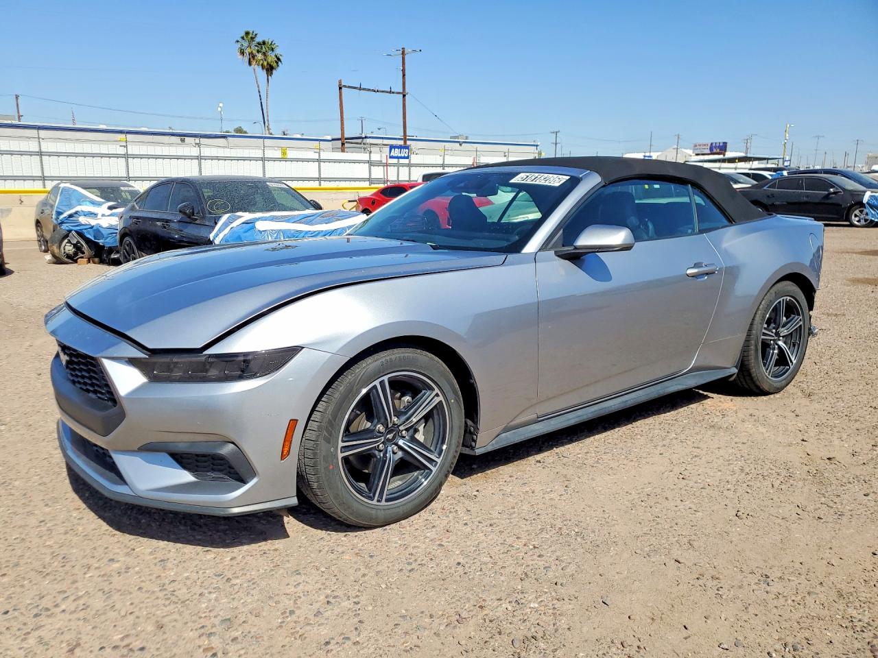 Salvage Ford Mustang Image