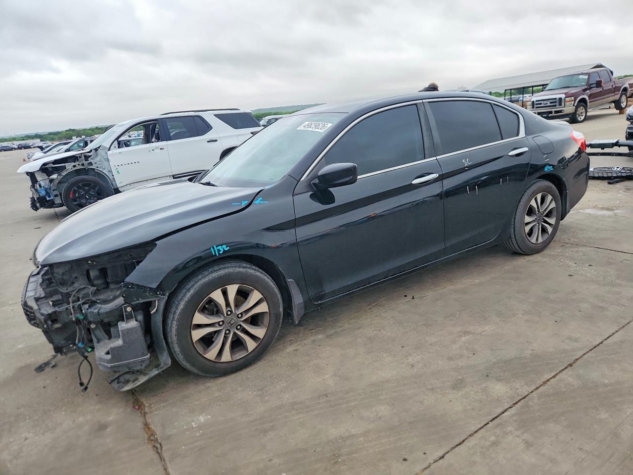 Salvage Honda Accord Image