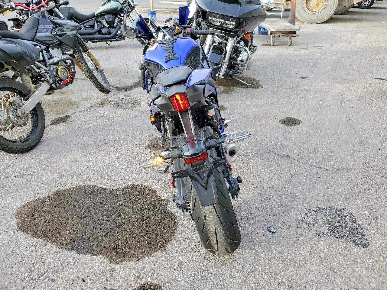 Yamaha Yzfr7