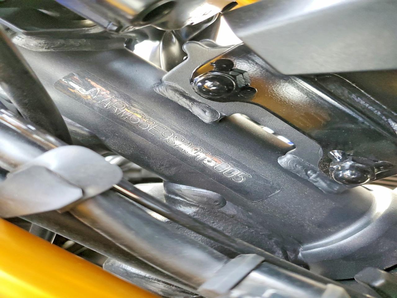 Yamaha Yzfr7