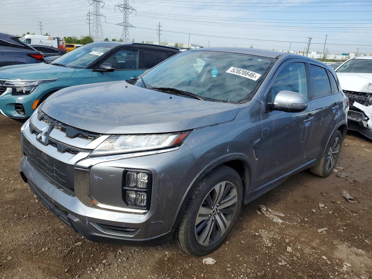 Salvage Mitsubishi Outlander Image