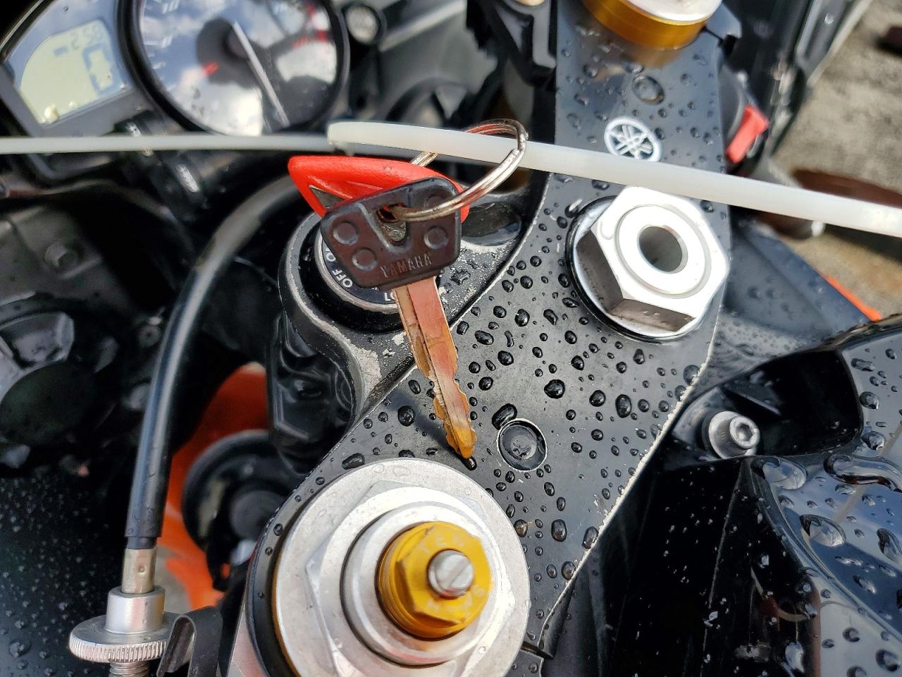 Yamaha Yzf600