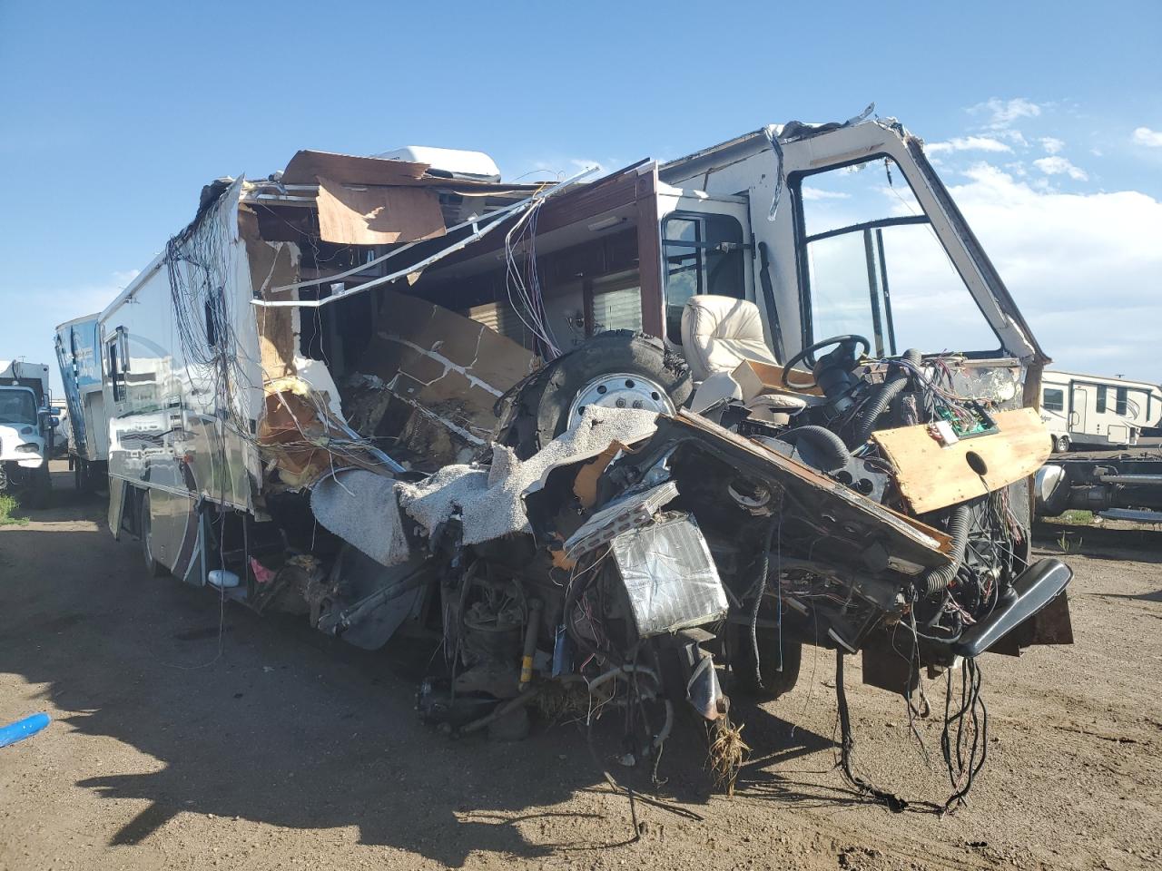 Salvage Spartan Motors Motorhome Image