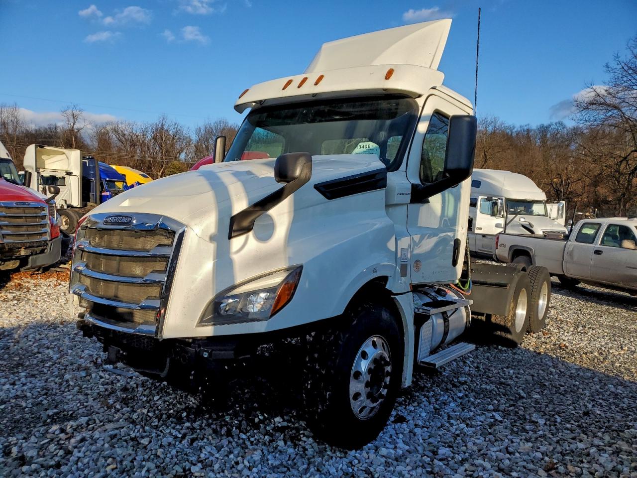 Freightliner Cascadia 126 Day Cab"