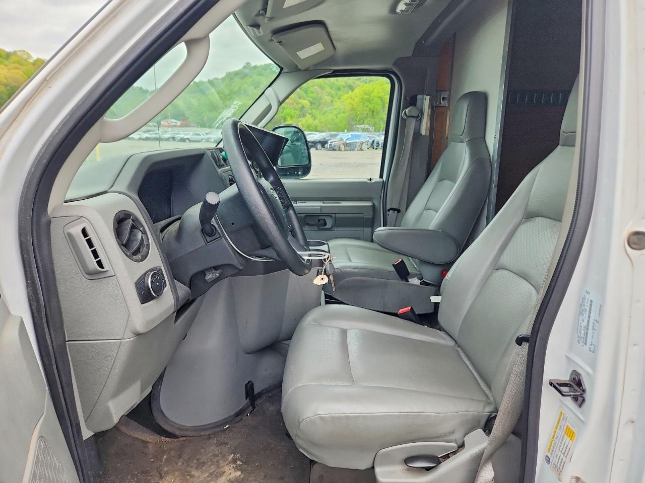 Ford E-450