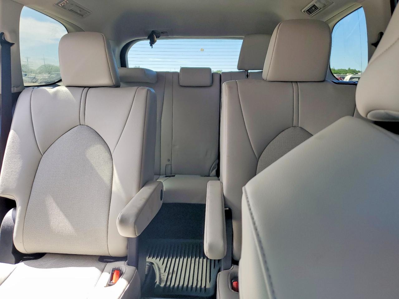 Toyota Grand Highlander Xle