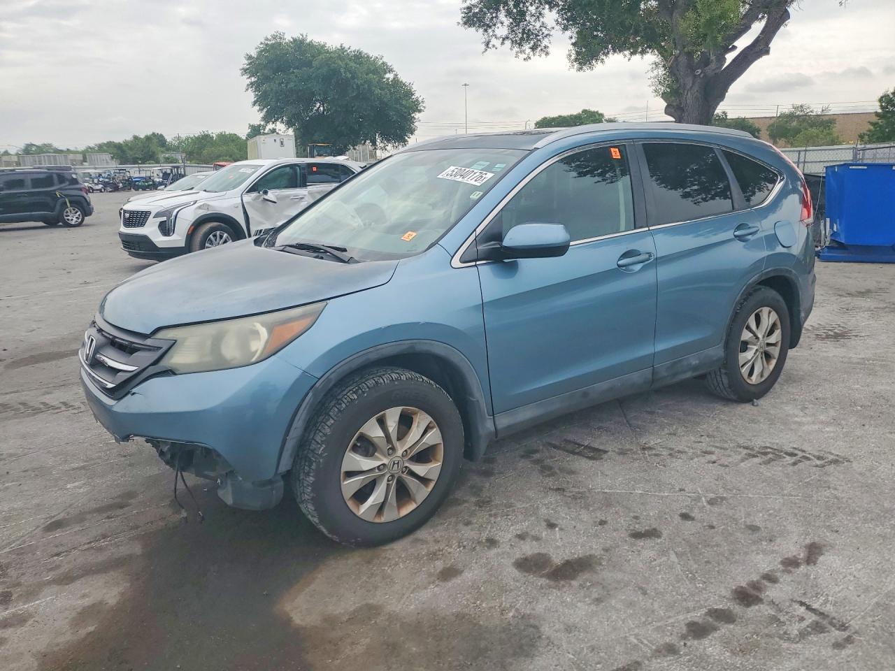 Salvage Honda Crv Image