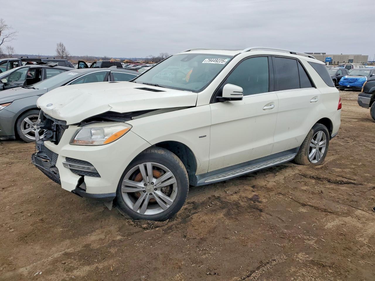 Salvage Mercedes-Benz M-Class Image