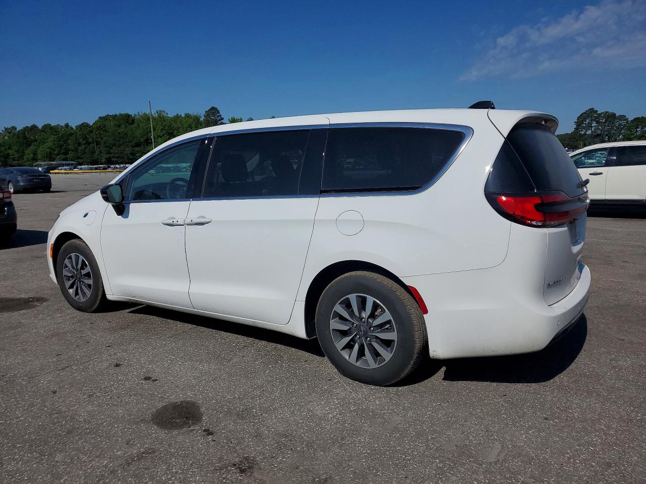 Chrysler Pacifica Hybrid Select