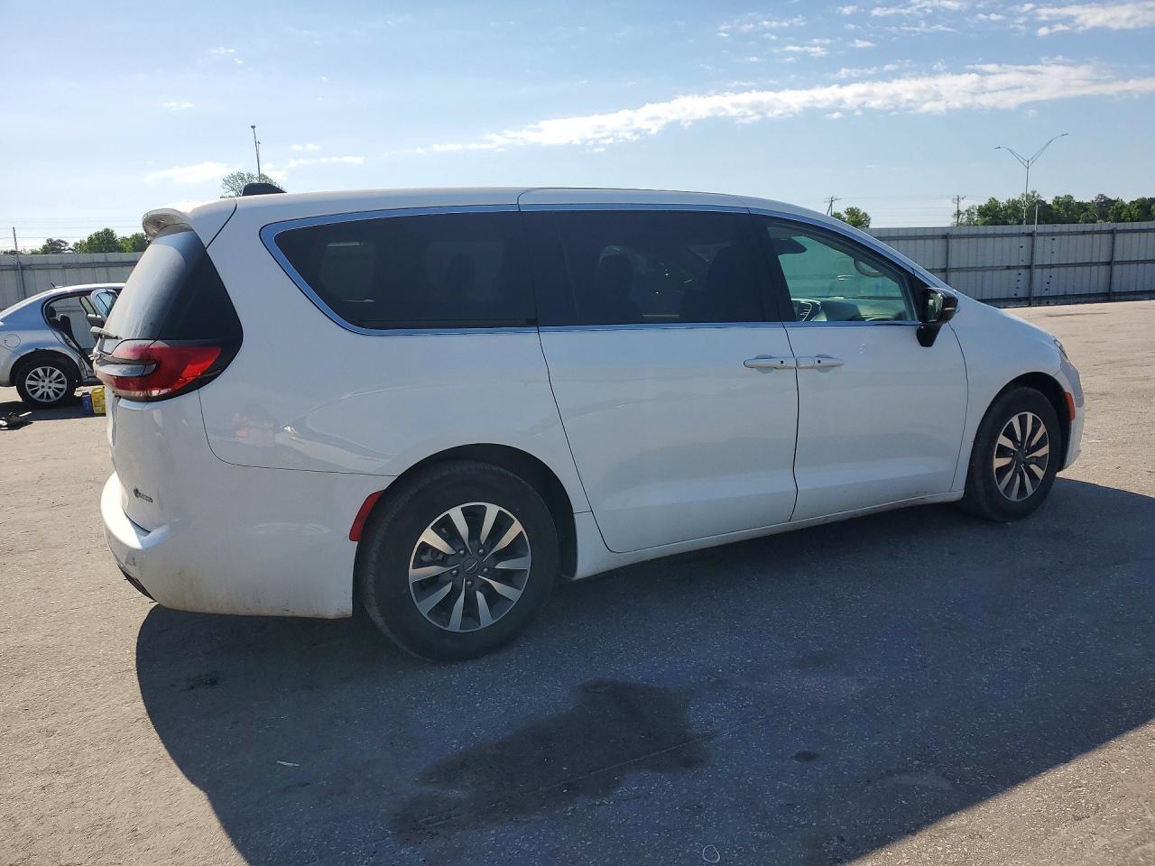 Chrysler Pacifica Hybrid Select