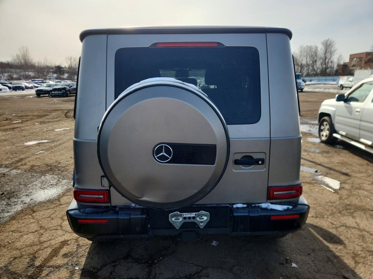 Mercedes-Benz G-Class 550