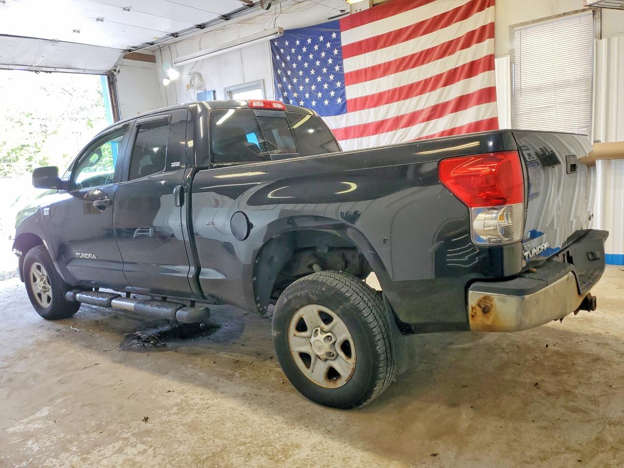 Toyota Tundra Double Cab Sr5