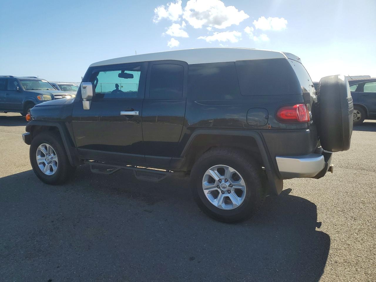 Toyota FJ Cruiser Base