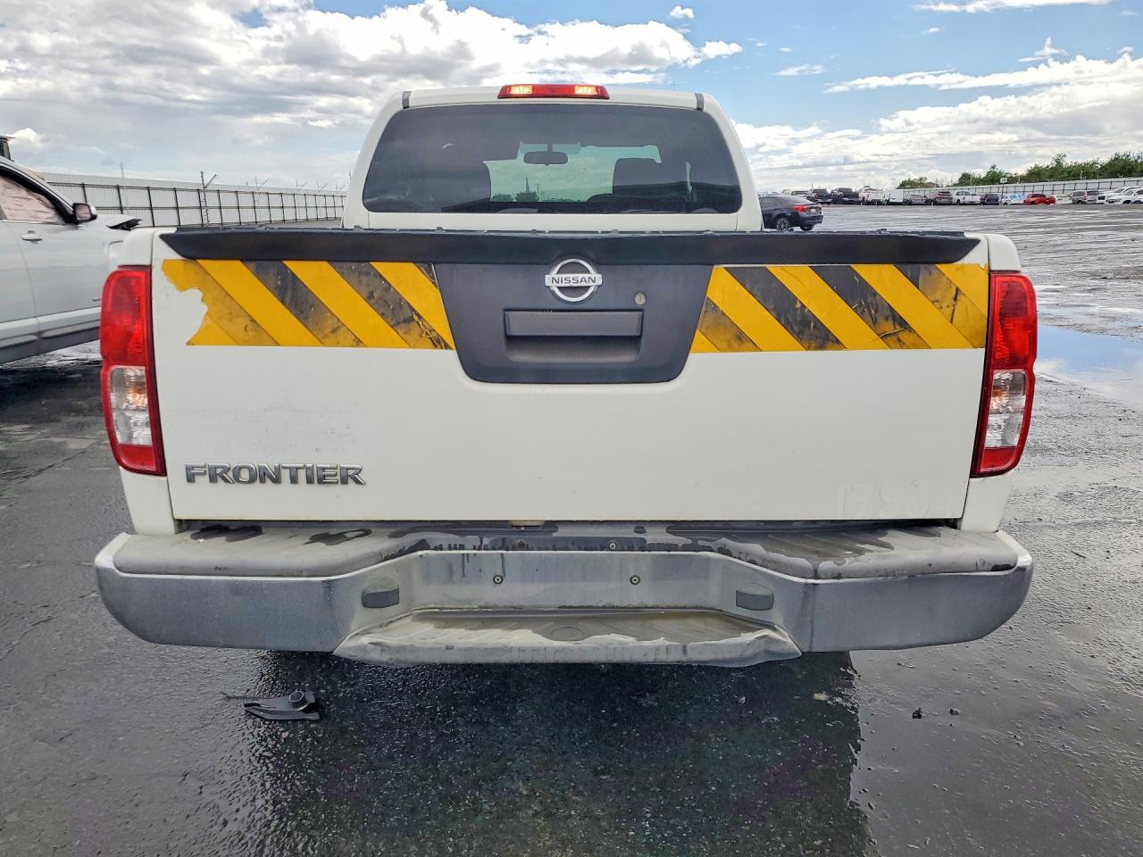 Nissan Frontier S