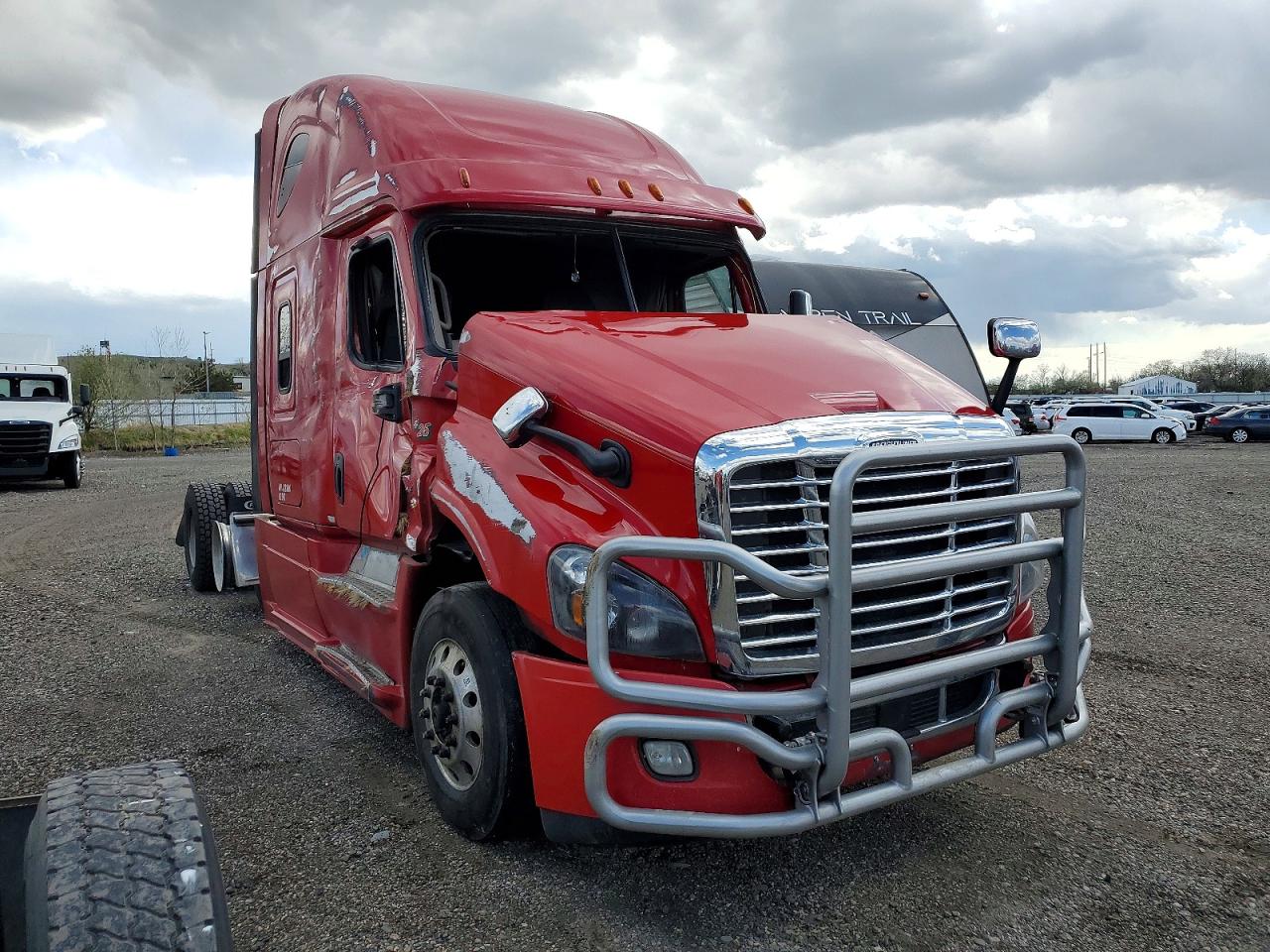 Salvage Freigliner Cascadia 125 Image