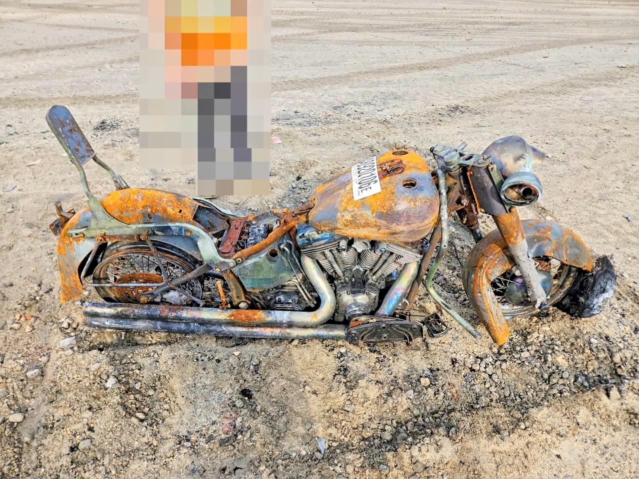 Salvage Harley-Davidson Fl Image