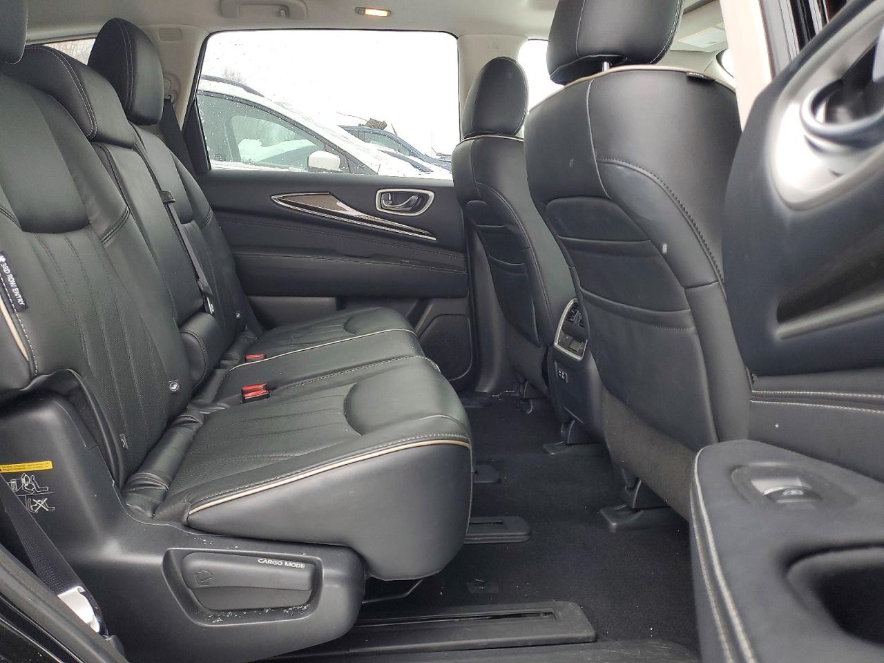INFINITI Qx Luxe