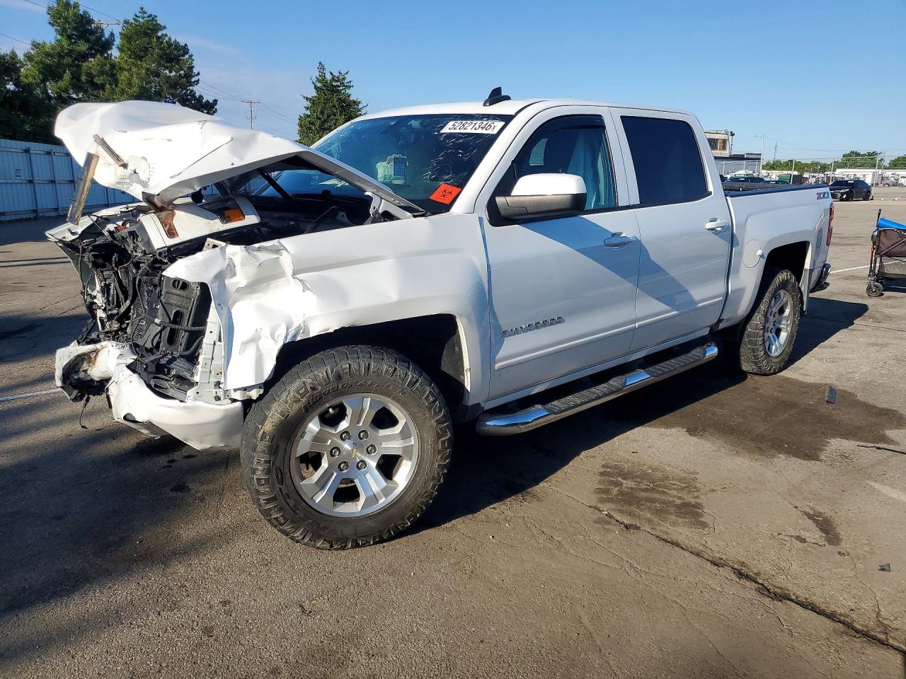 Salvage Chevrolet Silverado Image