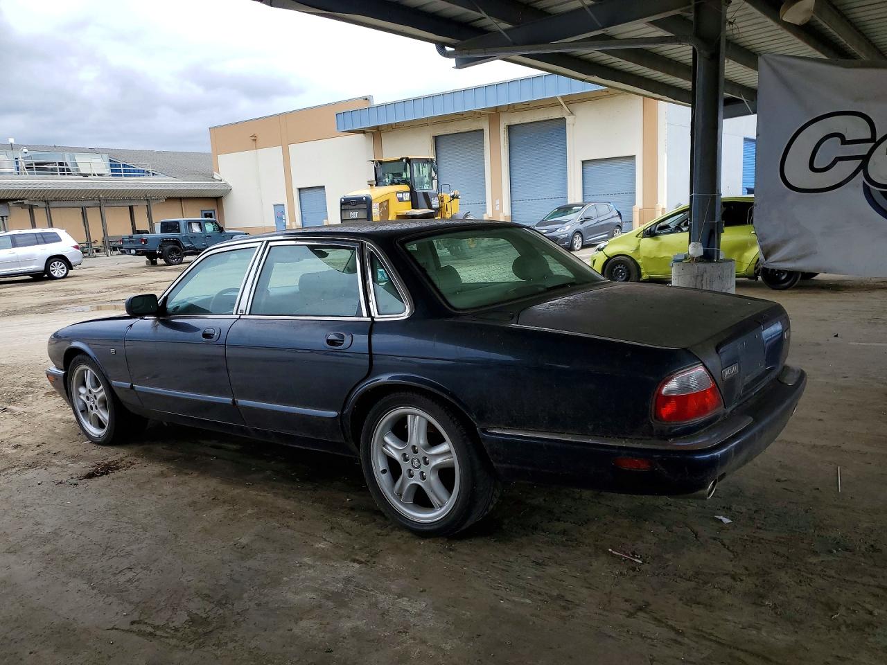 Jaguar XJR